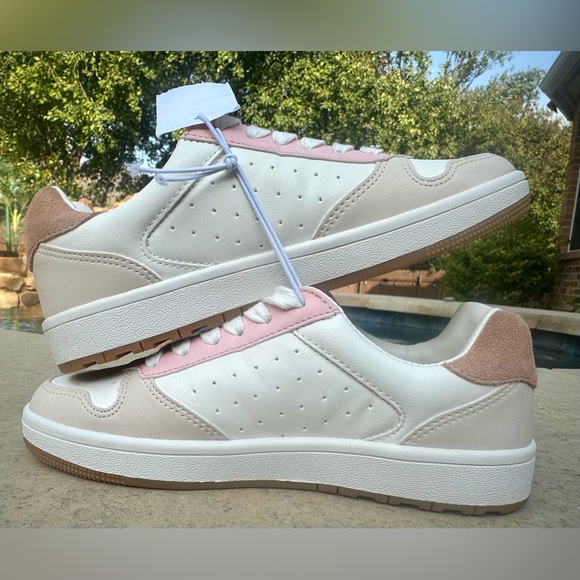 JCrew Court Sneaker - Size 5 Women’s New - Picture 3 of 9